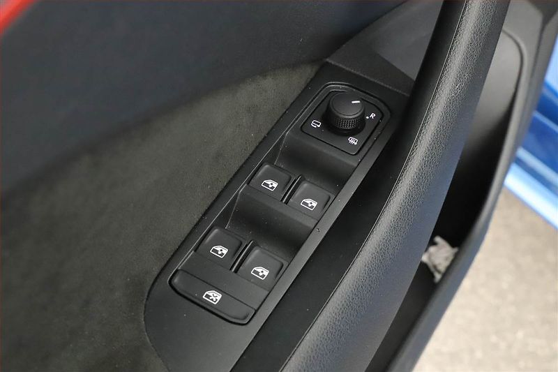 Škoda Kamiq (2024) 1.0 TSI, Drive, FullLed - fotka 11 z 14