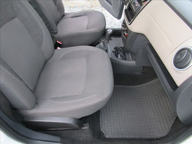 Dacia Lodgy 1.6i  Klima - fotka 16 z 36