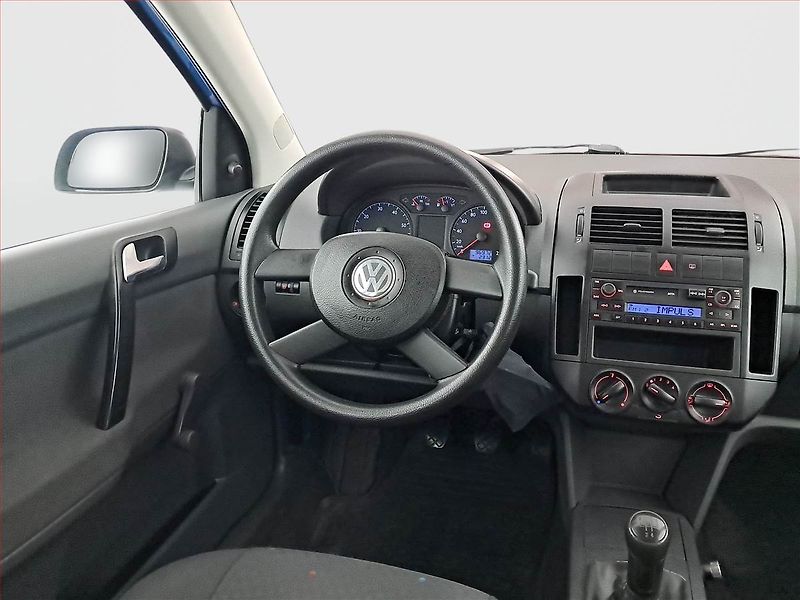 Volkswagen Polo (2003) 1.2, Serv.kniha, nová STK - fotka 7 z 17