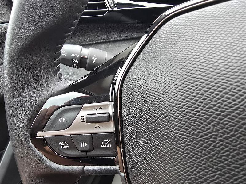 Peugeot 408 ALLURE 96kW KAMERA NAVI ČR-DPH - fotka 19 z 49