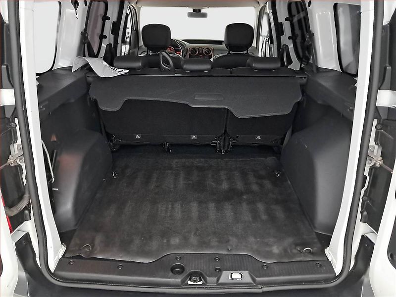Dacia Dokker (2017) Stepway 1.2 TCe, 5Míst, ČR - fotka 14 z 19