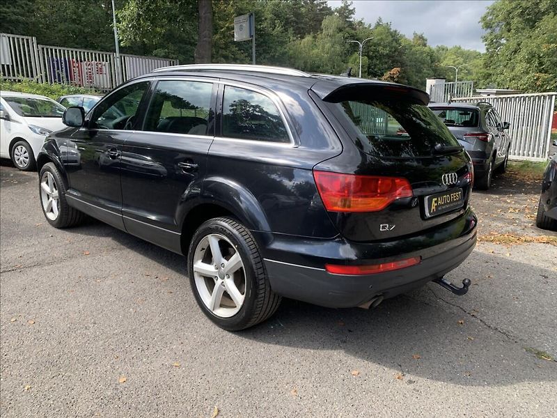 Audi Q7 3,0 TDI QUATTRO - fotka 7 z 20