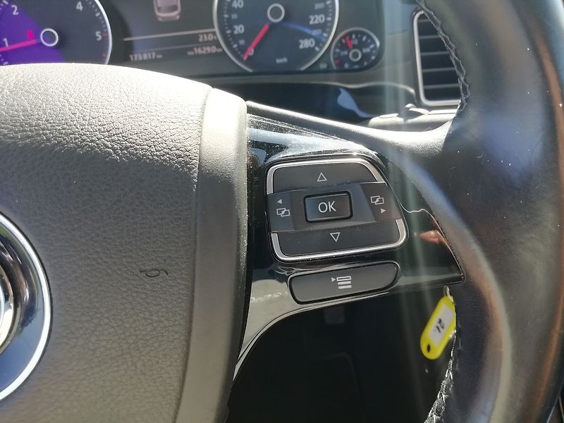 Volkswagen Touareg 3.0 TDI 193 kW 4motion - fotka 10 z 20