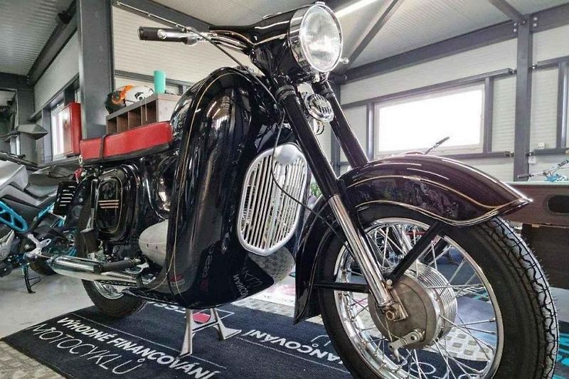 Jawa 50/23 Mustang