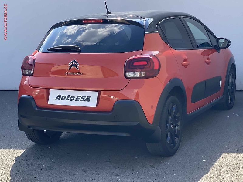 Citroën C3 (2017) 1.2PT, Shine, navi - fotka 4 z 18