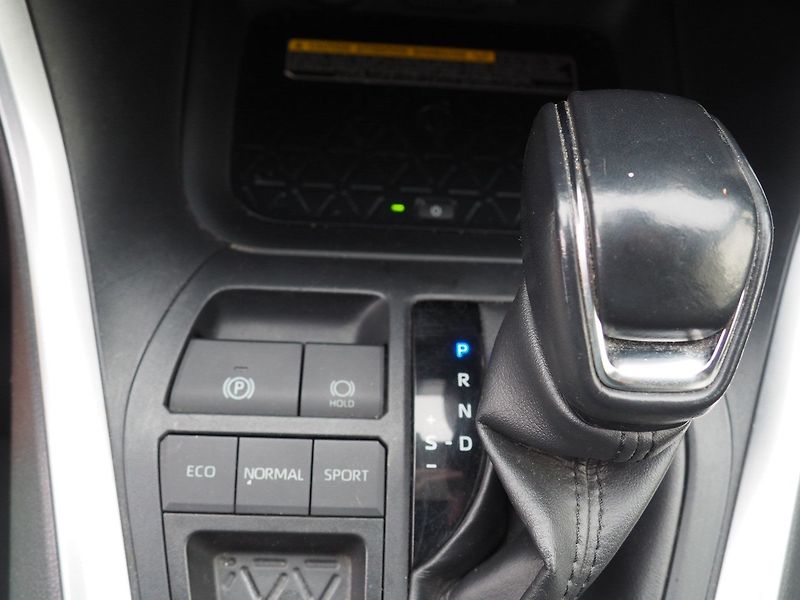 Toyota RAV4 (2019) 2.5 Hybrid, Automat - fotka 33 z 36