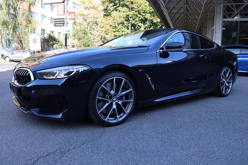 BMW Řada 8 BMW M850i xDrive Coupe - fotka 21 z 60