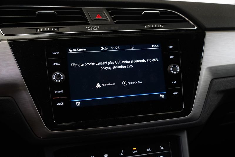 Volkswagen Touran - fotka 18 z 25