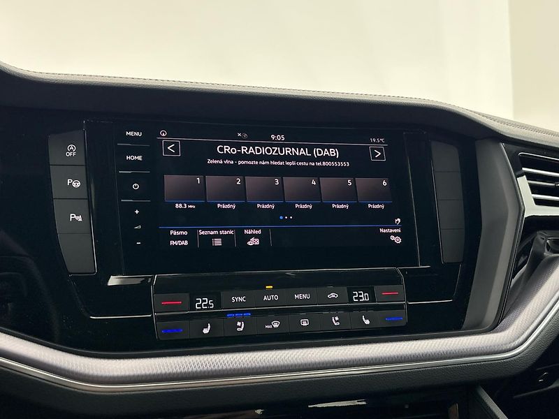 Volkswagen Touareg R-Line - fotka 12 z 30