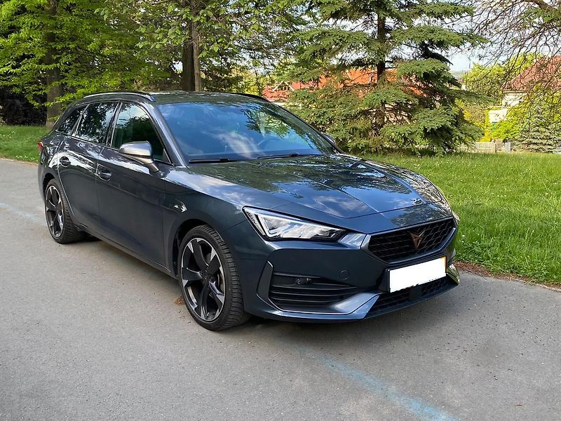 Cupra Leon (2024) Sportstourer 1.5 eTSI DSG 2024 - fotka 6 z 18