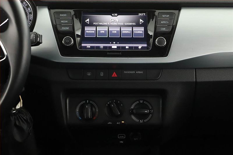 Škoda Fabia (2021) Ambition 1.0 TSI, ČR,1.maj - fotka 9 z 12