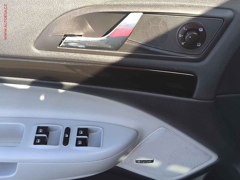 Škoda Octavia (2011) 2.0TDi, ČR, servis.kniha - fotka 19 z 23