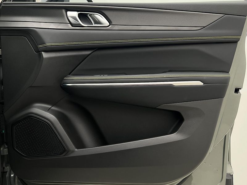 Lynk & Co 01 CORE PHEV AUT CZ 1.maj - fotka 46 z 46