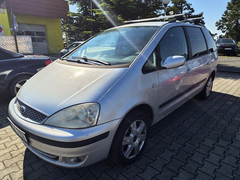 Ford Galaxy 1,9 TDI - fotka 2 z 11