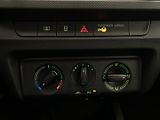 Škoda Fabia 1.0 TSI Ambition - náhled 12