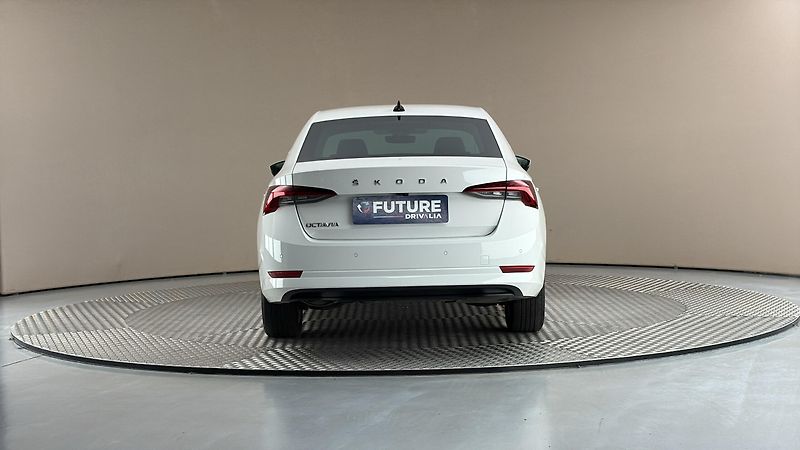 Škoda Octavia 2.0 TDI DSG Style - fotka 5 z 27