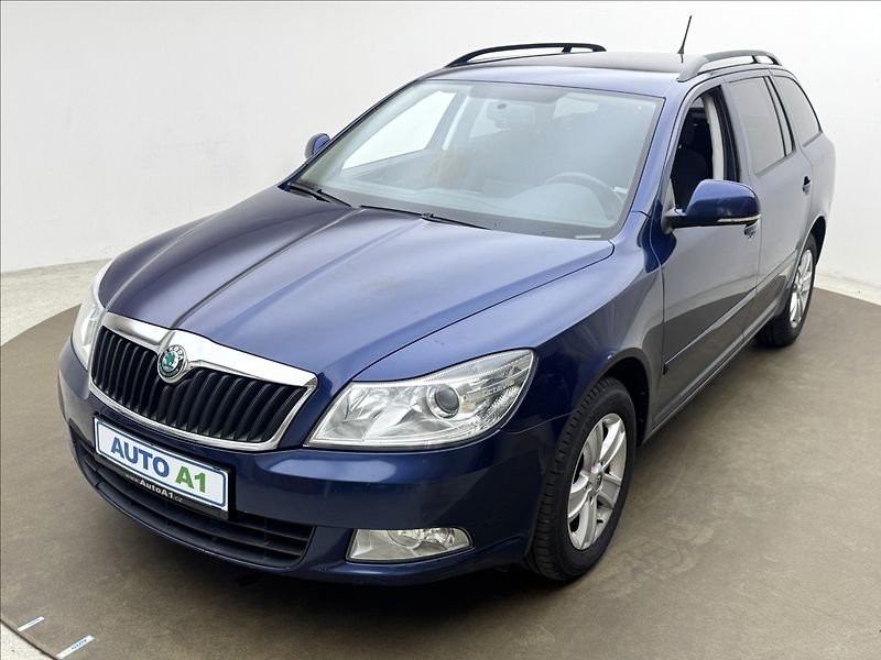 Škoda Octavia 2,0 103kW DPH 2X SADY KOL ČR - fotografie inzerátu