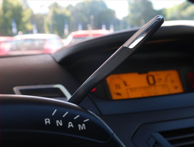 Citroën C4 Picasso (2008) 2.0 HDi 135, Automat, 7 míst - fotka 13 z 19