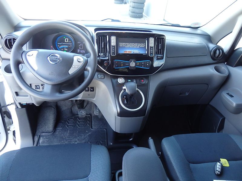 Nissan e-NV200 EVALIA 7 MÍST BATERIE 40kWh - fotka 17 z 24