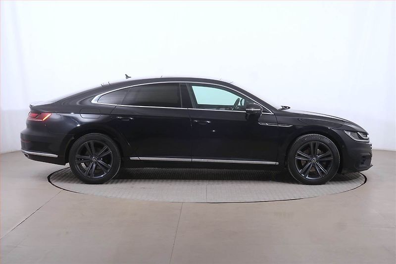 Volkswagen Arteon (2018) R-line 2.0 TDI - fotka 6 z 30