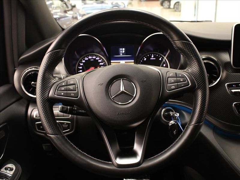 Mercedes-Benz Třídy V 250d 4M AMG Long Burm.ČR   2,0 - fotka 10 z 23