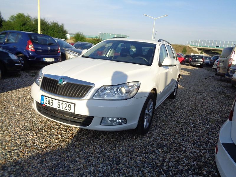Škoda Octavia 2,0 TDI - fotka 3 z 12