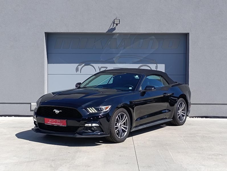 Ford Mustang 2.3 ECOBOOST CONVERTIBLE  - fotka 2 z 32