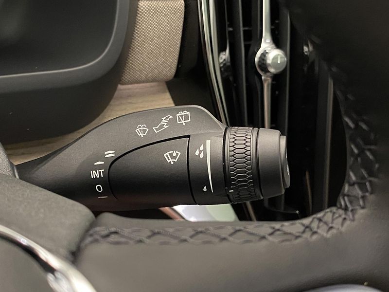 Volvo XC90 (2026) T8 AWD Plug-in DARK PLUS 7m - fotka 34 z 66