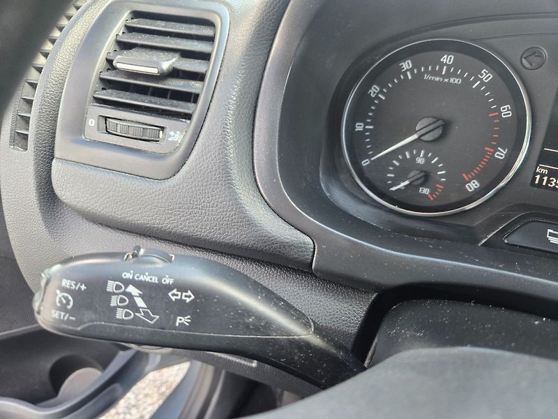 Škoda Roomster (2013) 1.2 TSI Serviska - fotka 11 z 26
