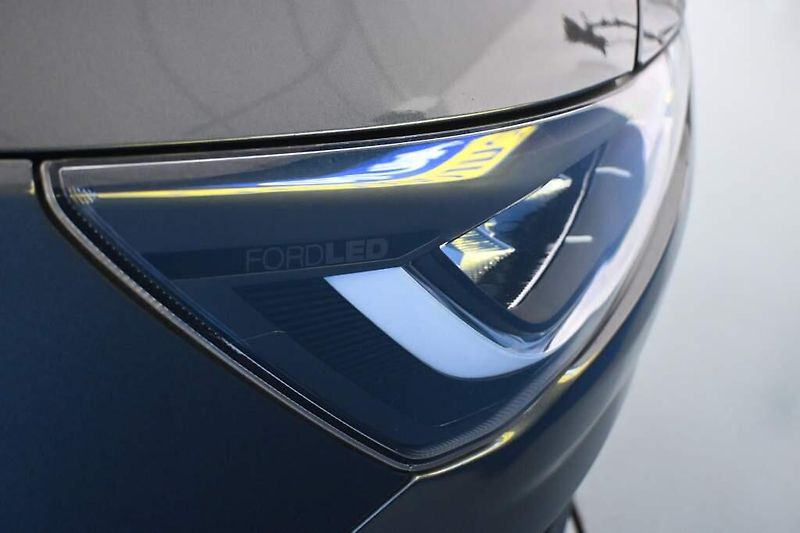 Ford Focus (2022) 1.5 LED ACC TITANIUM Tažné 8AT - fotka 34 z 39