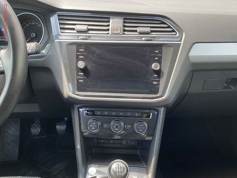 Volkswagen Tiguan (2018) 1.4 TSi, Trendline, LED, navi - fotka 12 z 17
