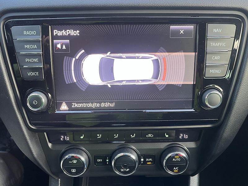 Škoda Octavia (2014) 1,8 TSi DSG - fotka 12 z 22