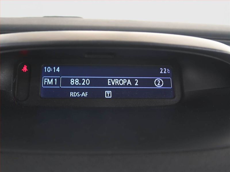 Renault Mégane (2014) 1.5 dCi, Tempomat - fotka 13 z 17