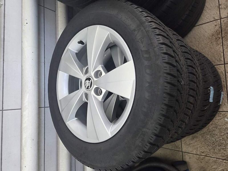 Škoda Octavia (2023) 2.0 DSG LED VIRTUAL TDI - fotka 29 z 32