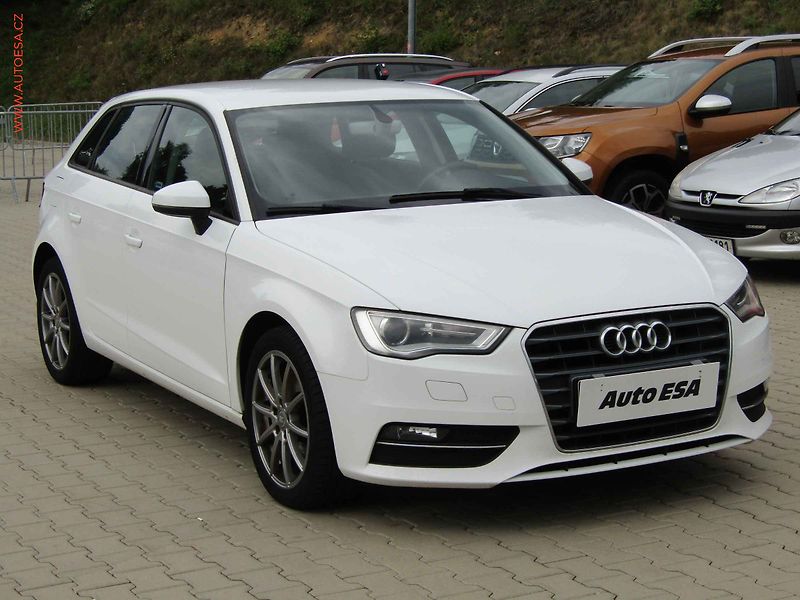 Audi A3 (2016) 1.6 TDI, Xenon, AC - fotografie inzerátu