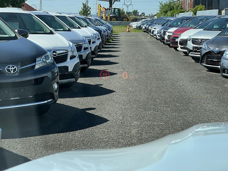 BMW X6 M50D xDrive 280kw KOUPENO V ČR - fotka 16 z 47
