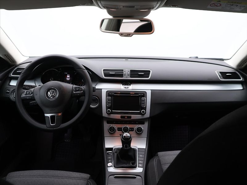 Volkswagen CC 2.0 TDI 103kW Serv.kniha CZ - fotka 20 z 28