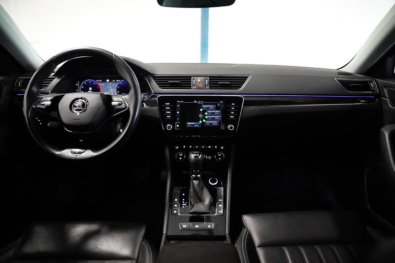 Škoda Superb - fotka 5 z 6