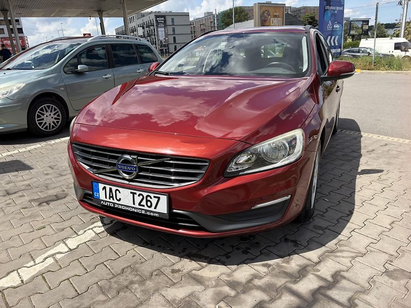 Volvo V60 (2014) - fotka 22 z 34