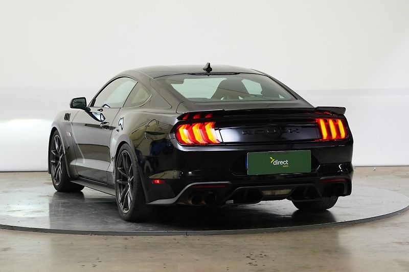 Ford Mustang - fotka 7 z 26