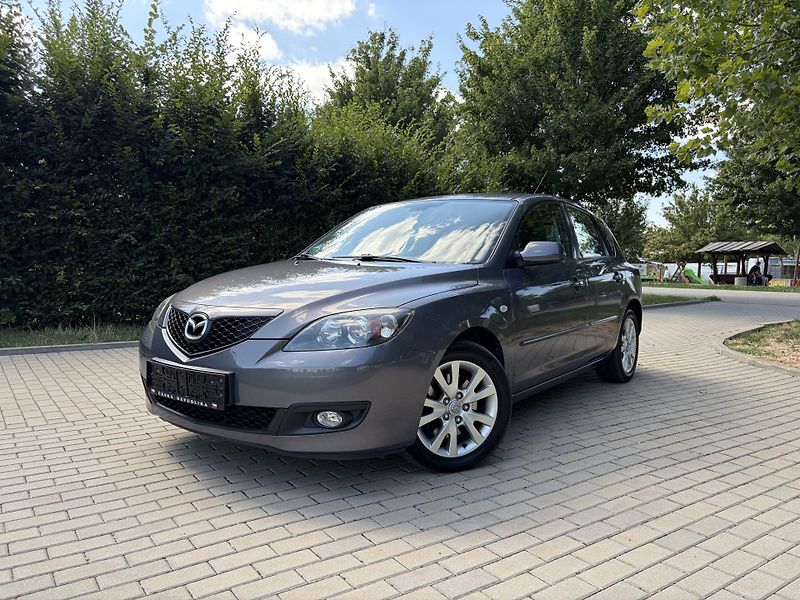 Mazda 3 2.0 Sport Active - fotka 1 z 31
