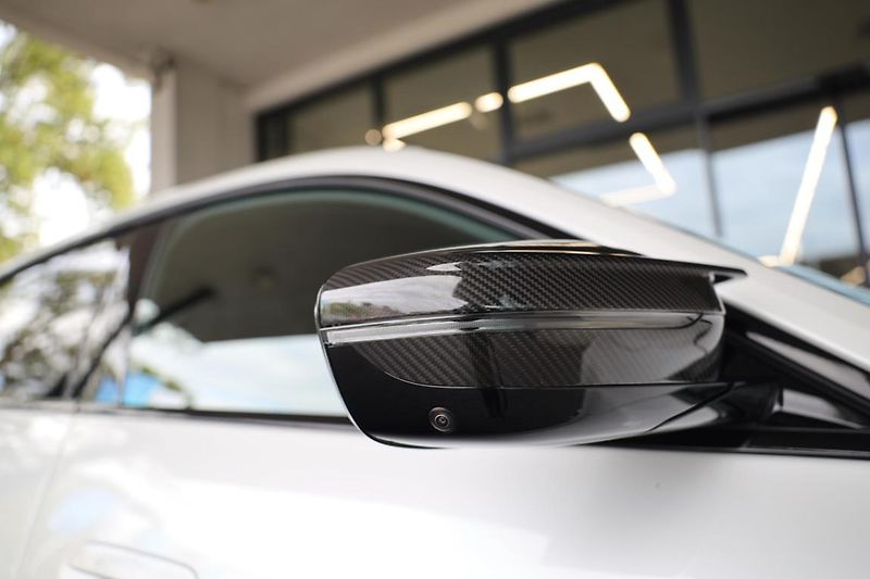 BMW i4 M60 xDrive - fotka 23 z 30