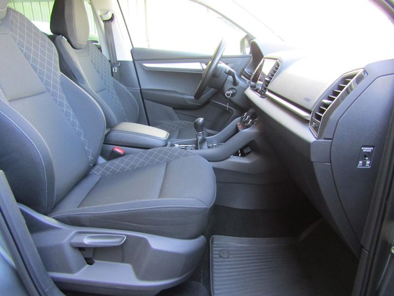 Škoda Karoq AmbitionPlus Drive 125let 1.6 - fotka 20 z 29