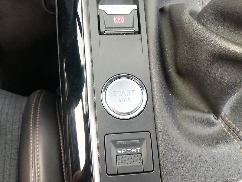 Peugeot 3008 (2017) GT-Line 2,0 bHDi 150k MAN6 - fotka 22 z 23