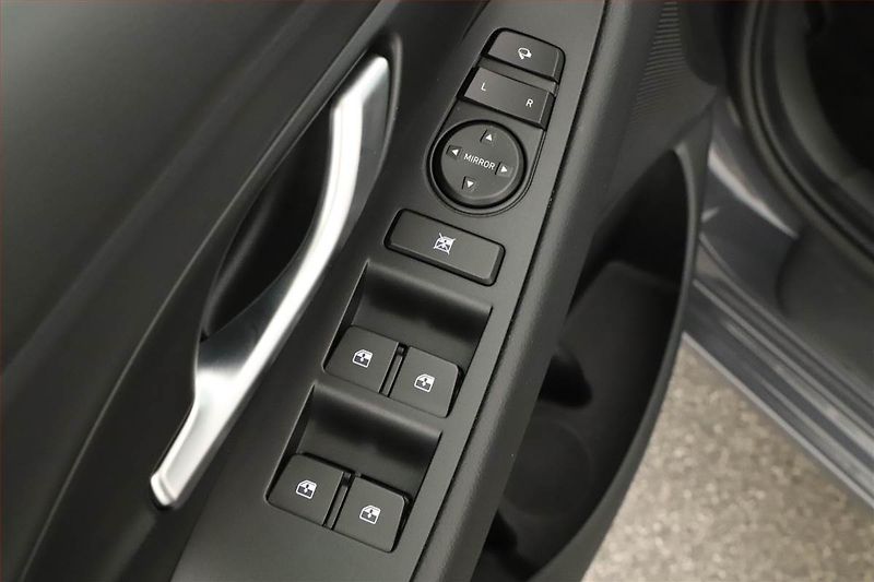 Hyundai i30 (2026) 1.0 T-GDI, Comfort, FullLed - fotka 12 z 14