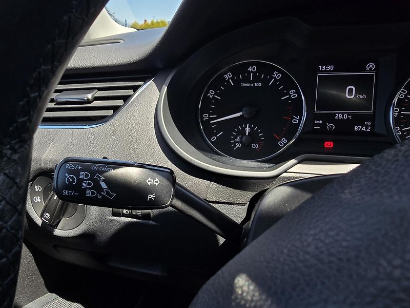 Škoda Octavia 1.4TSI ELEGANCE 1Majitel - fotka 12 z 20