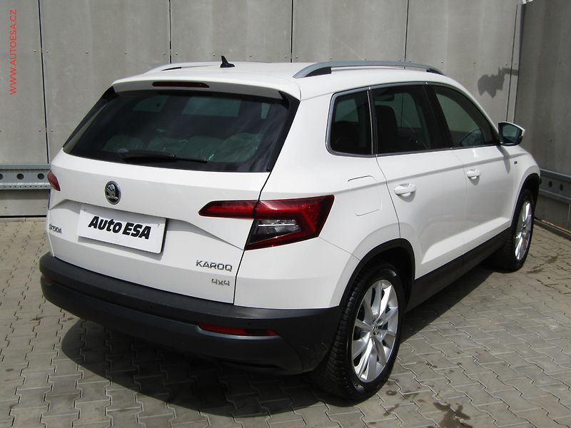 Škoda Karoq (2019) 1.5 TSi 4x4, Soleil, DSG, LED - fotka 4 z 20