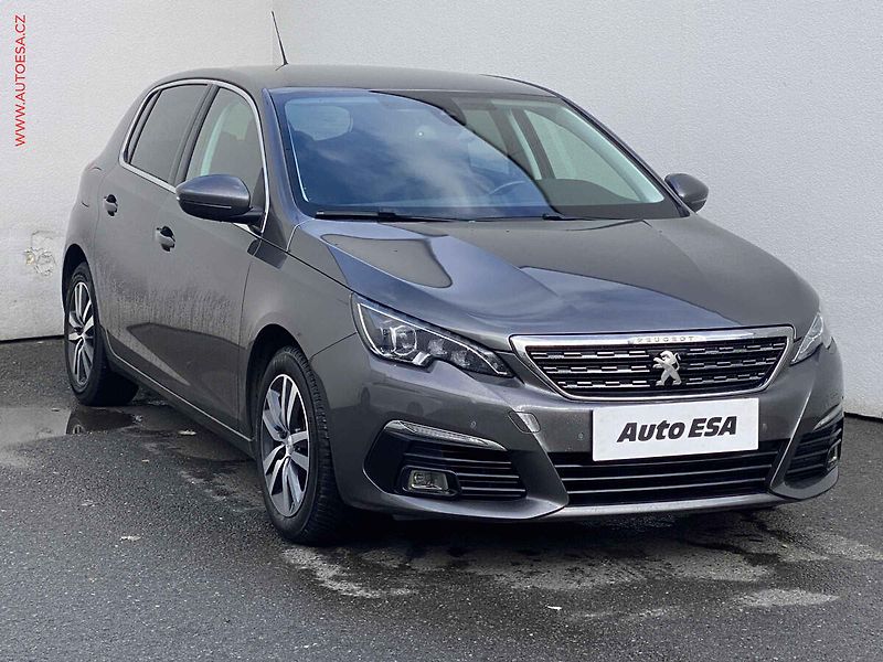 Peugeot 308 (2018) 1.2 PT, Allure, LED, navi - fotografie inzerátu
