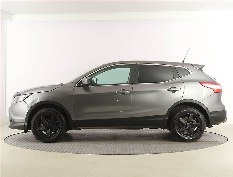 Nissan Qashqai (2015) 1.2 DIG-T, Serv.kniha - fotka 3 z 18