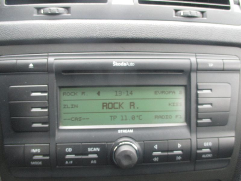 Škoda Octavia 1.9 TDi - fotka 20 z 28